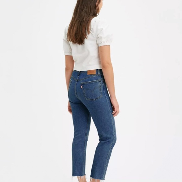 501 ladies Levi’s - Picture 5 of 6